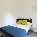 Rent a room of 83 m² in madrid