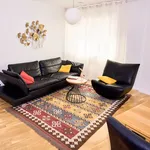 Miete 3 Schlafzimmer wohnung von 83 m² in Frankfurt am Main