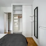 Appartement de 92 m² avec 3 chambre(s) en location à Paris