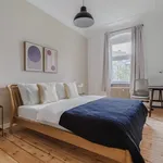 Rent 1 bedroom apartment of 667 m² in Berlin