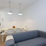 Rent a room of 140 m² in madrid