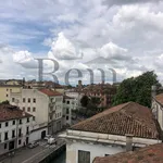 Rent 5 bedroom house of 250 m² in Treviso