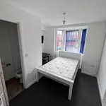 Rent 8 bedroom house in West Midlands