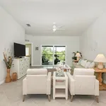 Rent 2 bedroom apartment of 125 m² in Sarasota