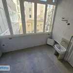 Affitto 6 camera appartamento di 243 m² in Palermo