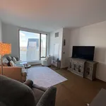 Rent 2 bedroom apartment in Jersey City