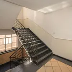 Rent 1 bedroom apartment in Johannesburg