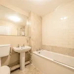 Rent 2 bedroom flat in London