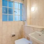 Rent 2 bedroom flat of 85 m² in London