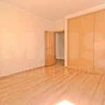 Apartamento de 3 Assoalhadas com parqueamento