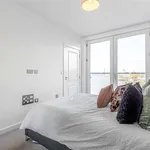 Rent 3 bedroom apartment in London