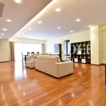 Rent 3 bedroom apartment of 170 m² in Bucuresti