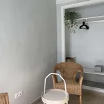 Rent a room of 120 m² in alicante