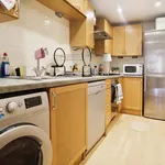 Rent 1 bedroom flat of 45 m² in Oxford