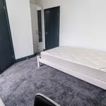 Rent 8 bedroom flat in West Midlands