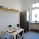 Miete 1 Schlafzimmer wohnung von 678 m² in Berlin