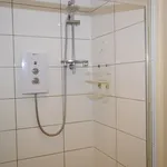 Rent 2 bedroom flat in Bradford