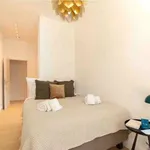 Rent 4 bedroom apartment of 230 m² in brussels