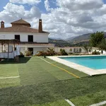 Rent 5 bedroom house in Malaga']