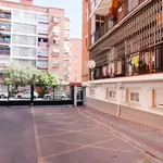 Rent 3 bedroom apartment in Madrid