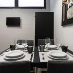 Rent 2 bedroom apartment of 82 m² in milan