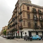 Affitto 3 camera appartamento di 75 m² in Palermo