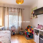 Rent 2 bedroom apartment of 88 m² in Vila Nova de Gaia