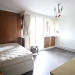 Rent 3 bedroom flat in Sheffield