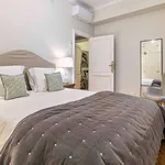 Alquilo 6 dormitorio apartamento de 360 m² en madrid