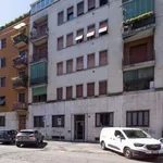 Rent a room of 95 m² in milan