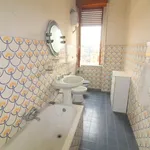 Rent 2 bedroom apartment of 60 m² in Napoli