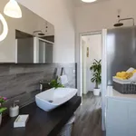 Rent 1 bedroom apartment of 80 m² in milan