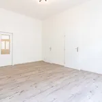 Pronajměte si 4 ložnic/e byt o rozloze 76 m² v Prague