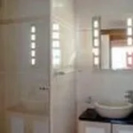 Rent 3 bedroom apartment of 109 m² in Cape Town