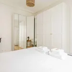 Rent 1 bedroom apartment of 39 m² in paris