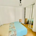 Appartement de 260 m² avec 1 chambre(s) en location à Paris