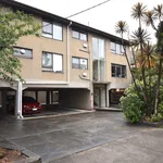 Rent 2 bedroom apartment in Murrumbeena