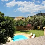 Rent 4 bedroom house of 300 m² in Vari