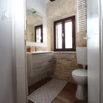 Rent 2 bedroom house of 220 m² in Golaš