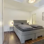 Rent 4 bedroom apartment of 170 m² in Düsseldorf