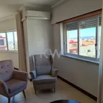 Rent 3 bedroom apartment of 136 m² in Odivelas