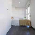 Rent 5 bedroom apartment in Valencia