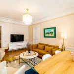 Rent 2 bedroom apartment of 70 m² in Paris