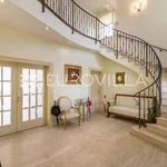 Rent 5 bedroom house of 640 m² in Zagreb