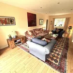 Rent 4 bedroom house in West Sussex