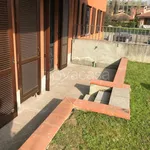 Affitto 3 camera appartamento di 110 m² in Peschiera Borromeo