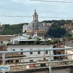 Affitto 5 camera appartamento di 205 m² in Rome