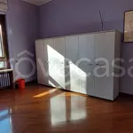 Affitto 5 camera appartamento di 230 m² in Vedano al Lambro