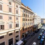 Rent 5 bedroom apartment of 300 m² in Rome