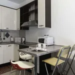 Rent 1 bedroom apartment of 42 m² in milan